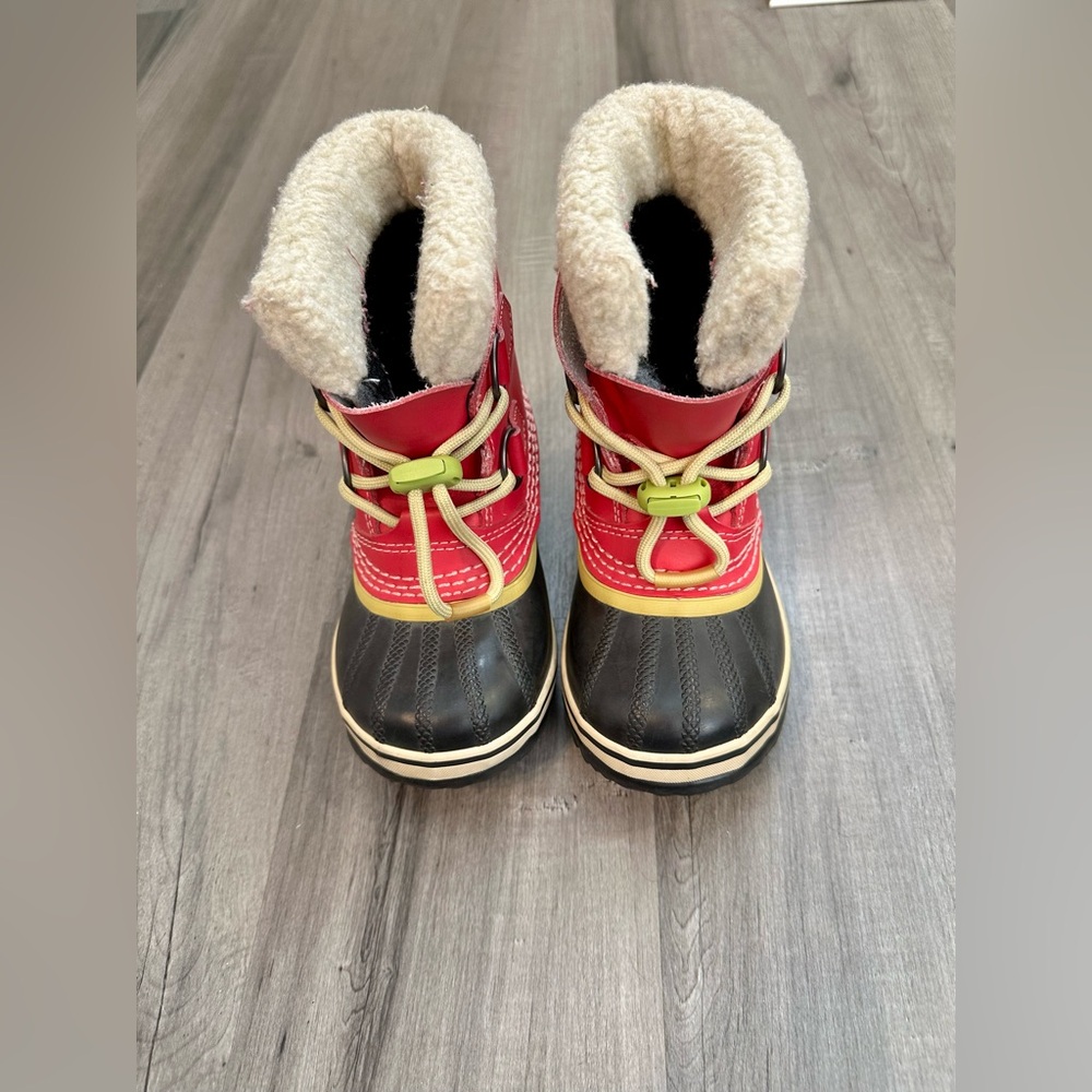 Girls Sorel Snow Boots Size 10